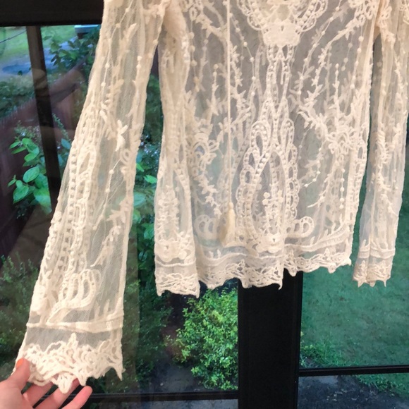 Mesh/lace long sleeve light and airy shirt - Picture 4 of 4